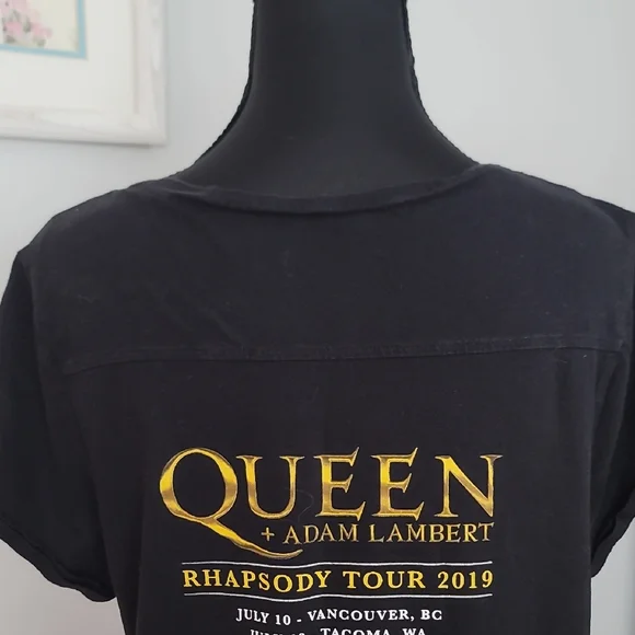 Queen And Adam Lambert Black Graphic Tee with Gold and White Design - Picture 7 of 8